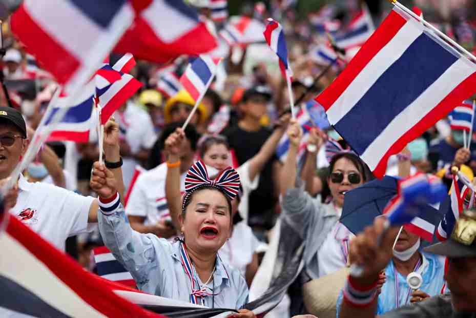 Thousands rally in Bangkok demanding PM Paetongtarn's resignation