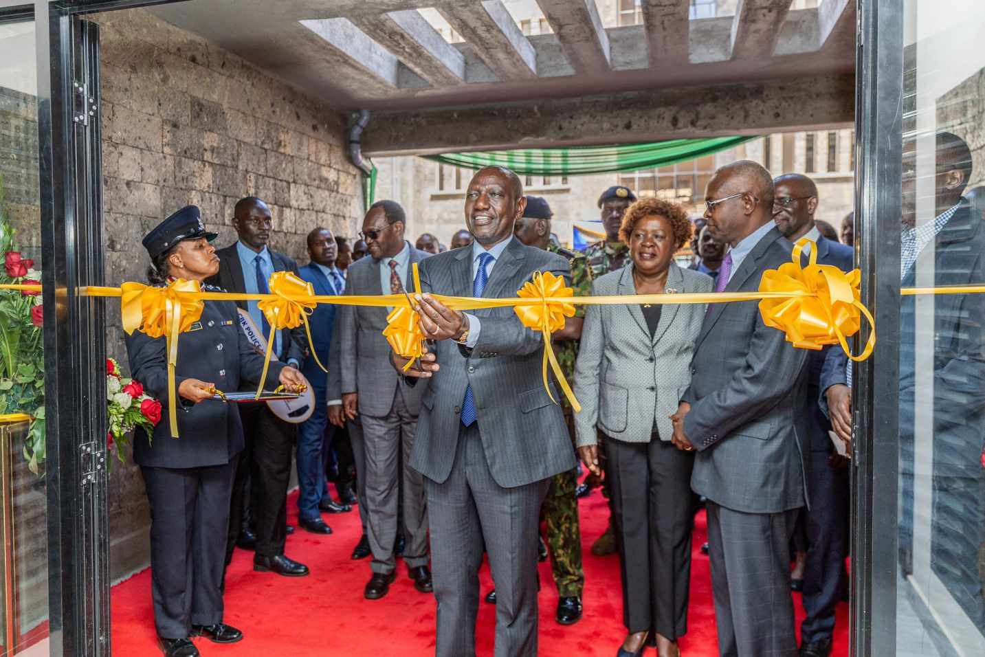 Ruto reserves 20% of affordable housing units for security officers