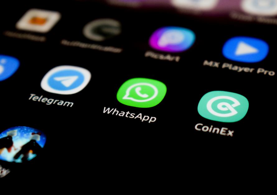 New WhatsApp update to let users highlight and copy parts of messages