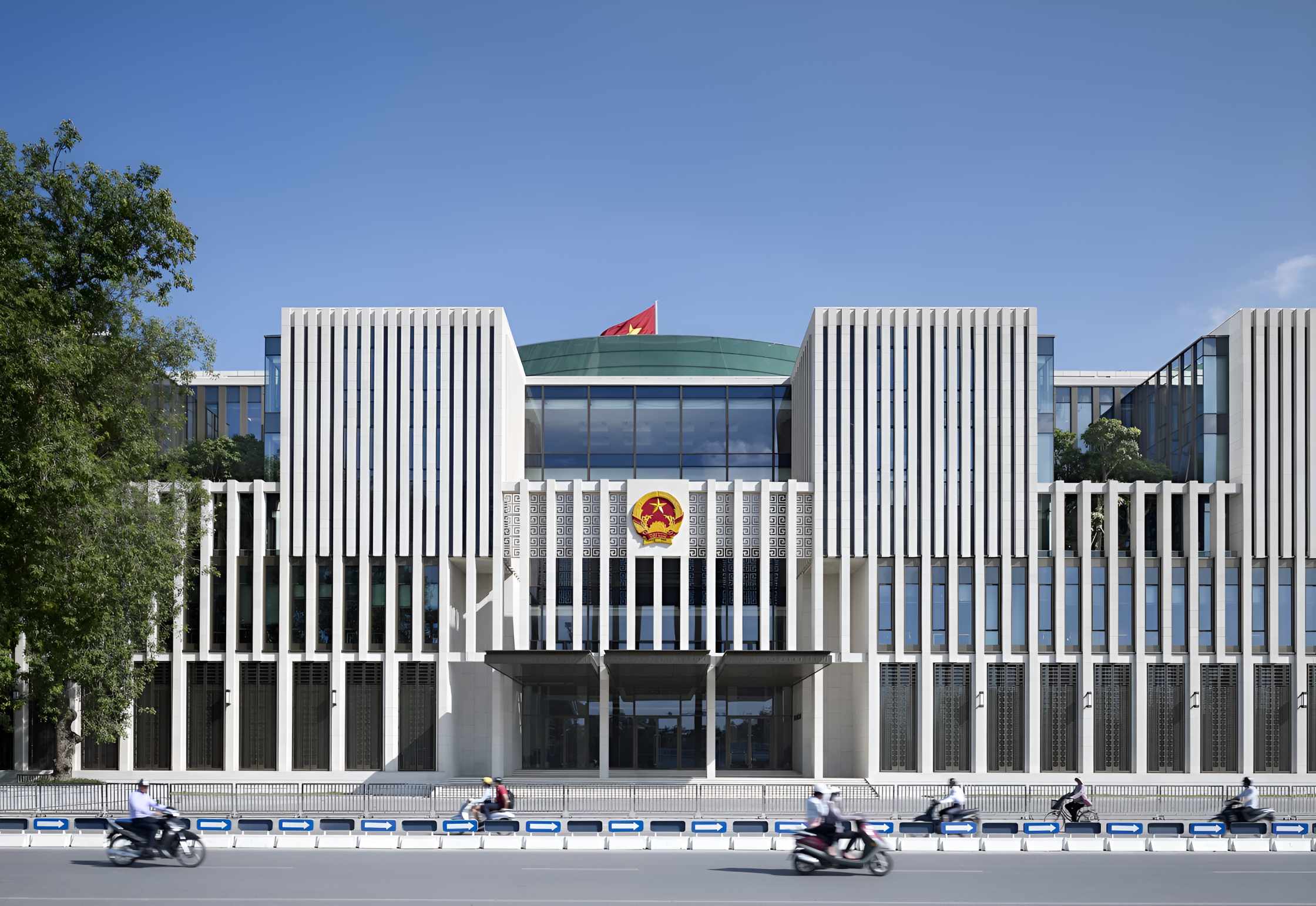 Vietnam parliament scraps district-level governance structure