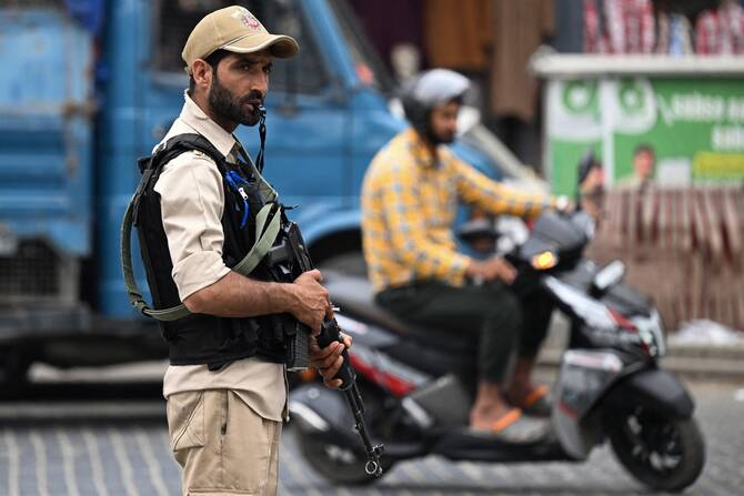 Indian police arrest man running 'fake embassy'