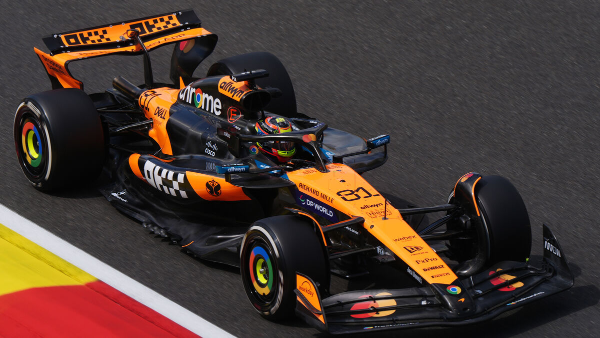 Piastri sets dominant pole for Belgian GP sprint race