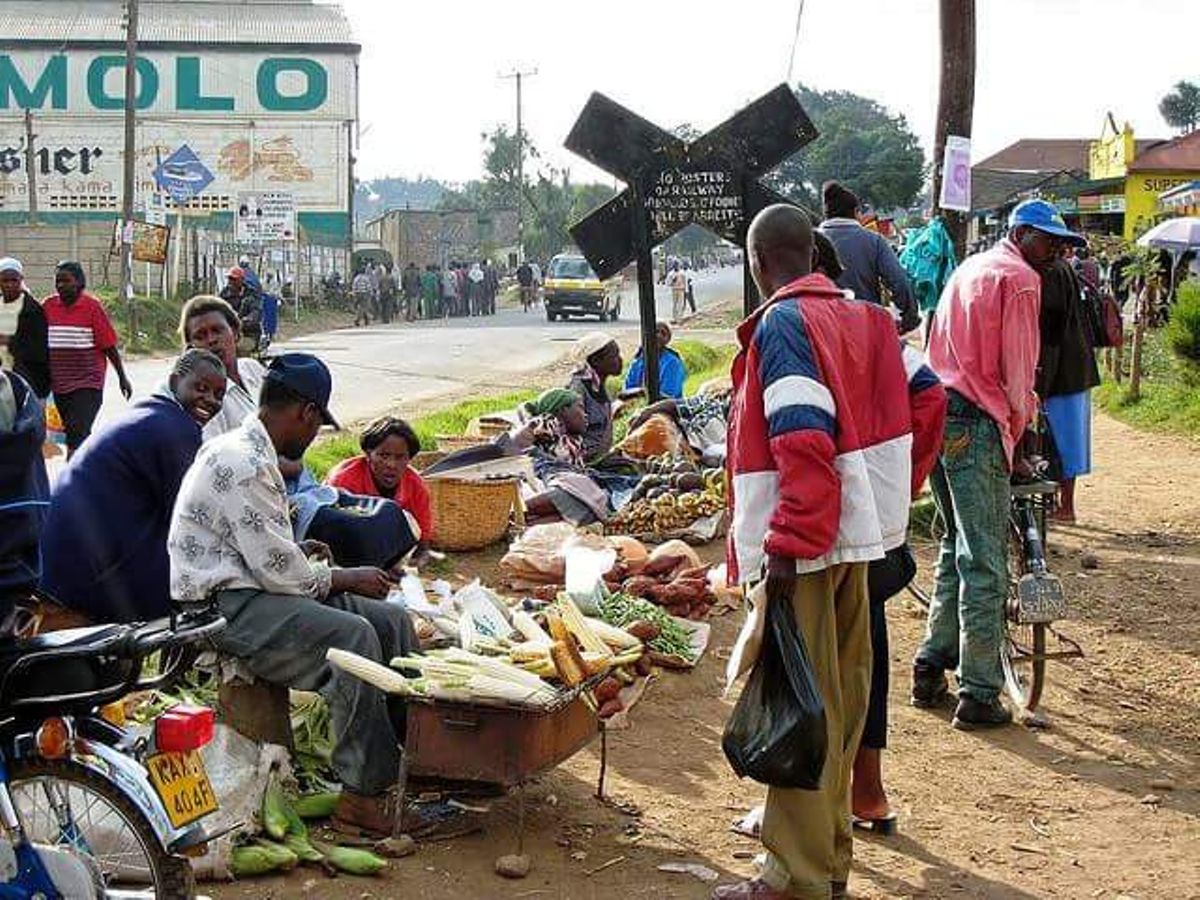 Molo residents decry soaring crime, blame blacked-out streets