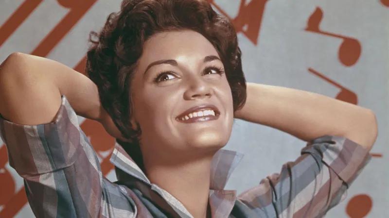 Connie Francis: Pretty little baby singer dies at 87