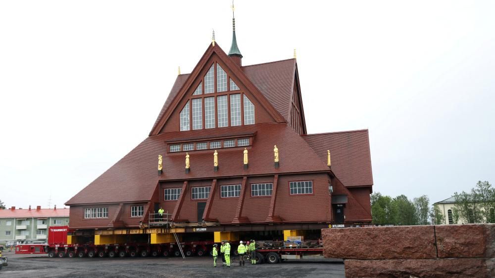 Sweden relocates 113-year-old Kiruna Church in historic operation