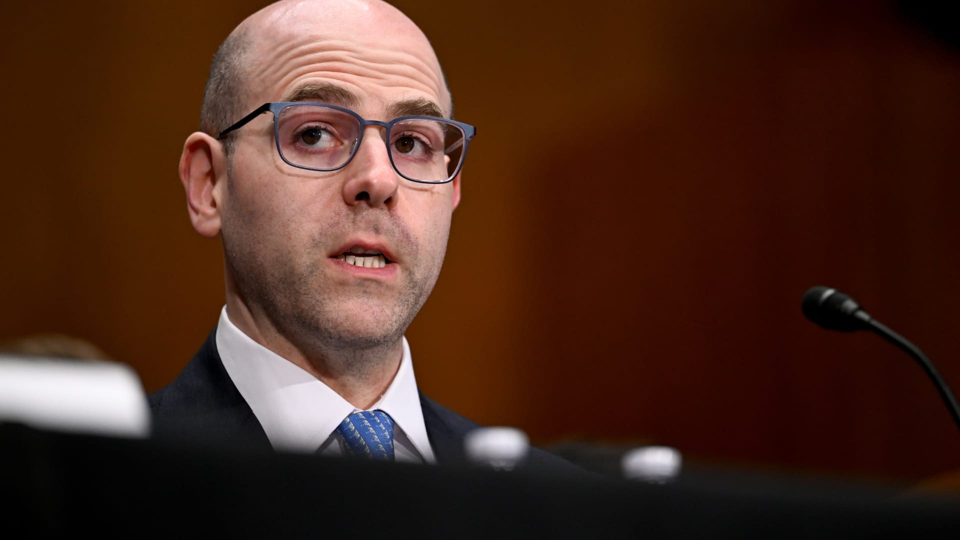 Senate clears Miran to Fed as Trump moves against Governor Lisa Cook