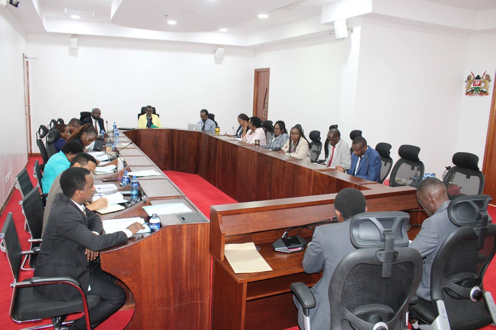 MPs push for complete phase-out of hazardous asbestos roofing